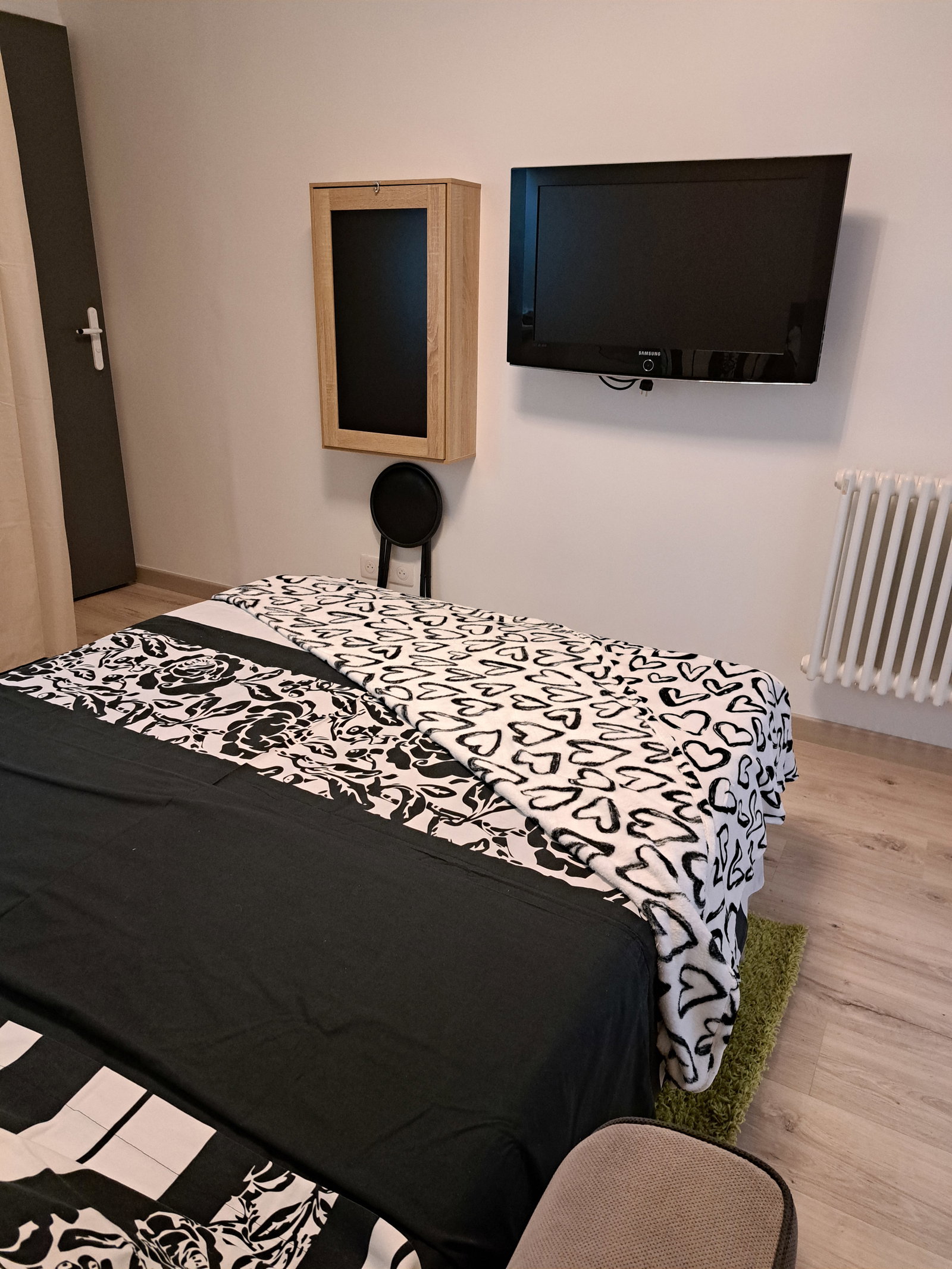 Ganz Haus Saint-Cézaire-sur-Siagne 650571