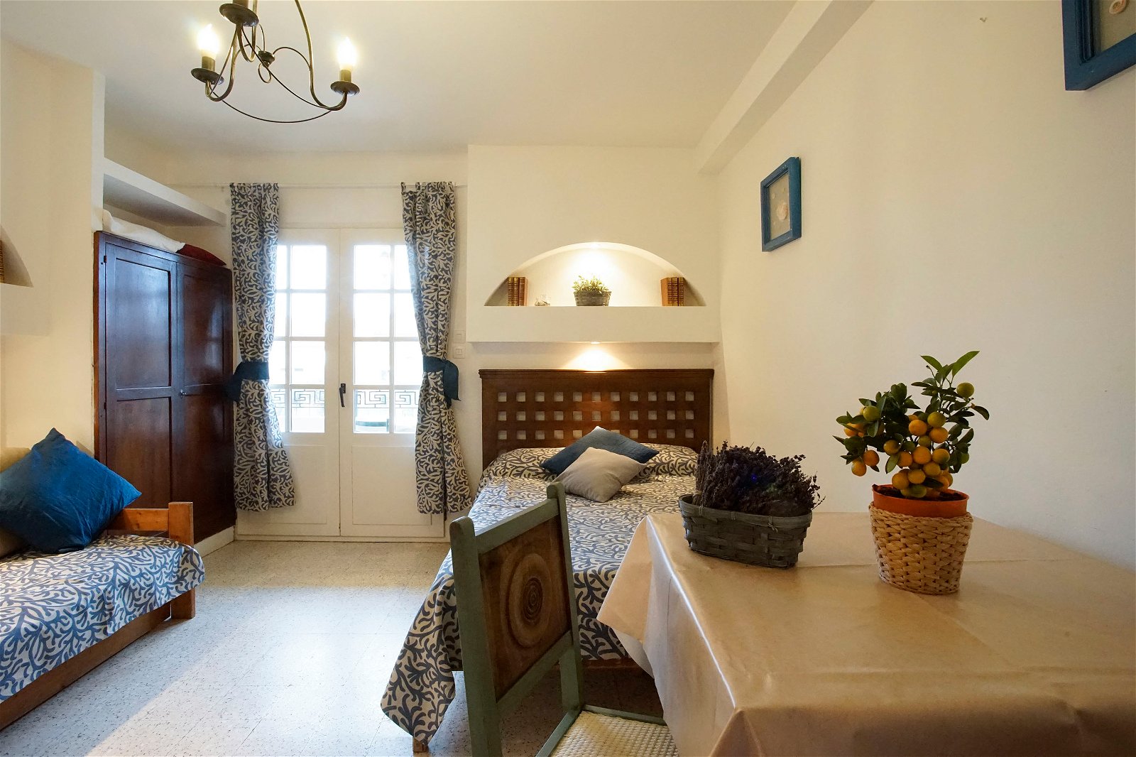 Onafhankelijke Studio Hyères 49047