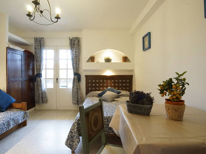 Logement Entier Hyères 49047-5