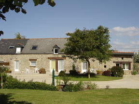 Studios À Louer À 800 M De Guingamp 