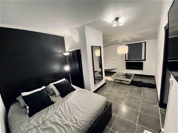 Roomlala | Suite Apollon - Centre Ville