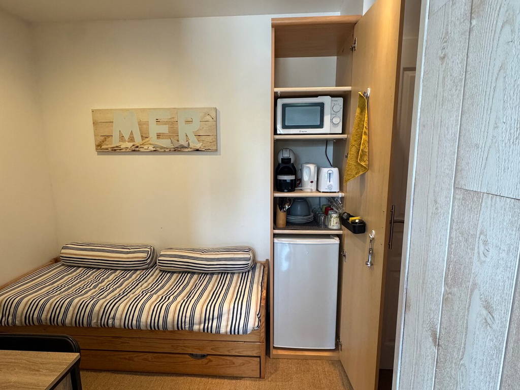 Chambre Chez L'habitant Angliers 669406-1
