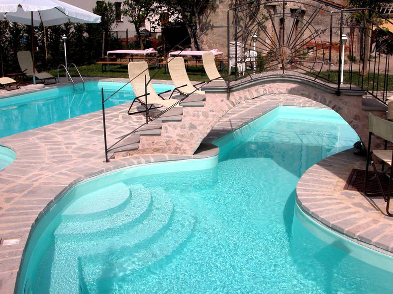 Gastgezin Piosina 189123-4