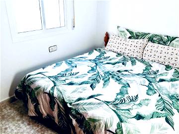 Roomlala | Sunny Double Room For Surfers