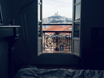 Roomlala | Super Apartment Mit Blick Auf Notre Dame De La Garde