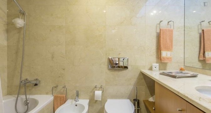 Homestay Porto 240920