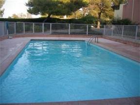 Superbe Duplex Avec Piscine Et. Terrasse S/m ; Commerces Ess