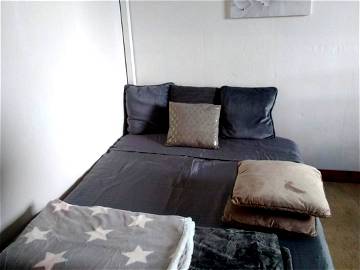 Roomlala | Superb Studio Equipped In Villeurbanne Close To Everything