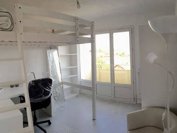 Room For Rent Valence 141620