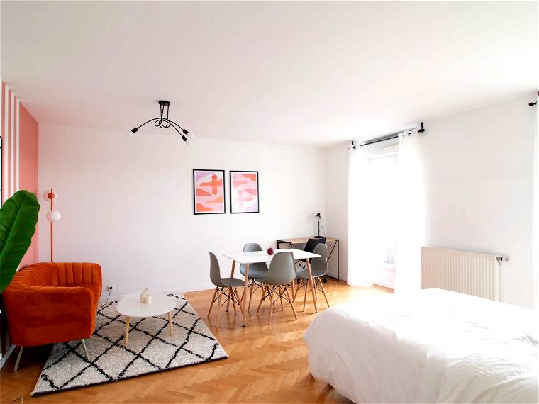 Room In The House Saint-Denis 264875-1