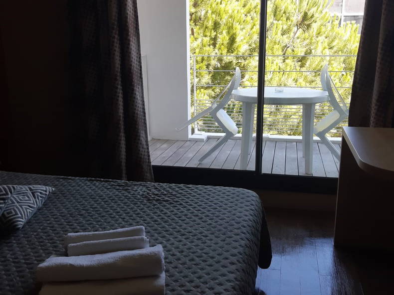 Entire Home Marseille 401947-4