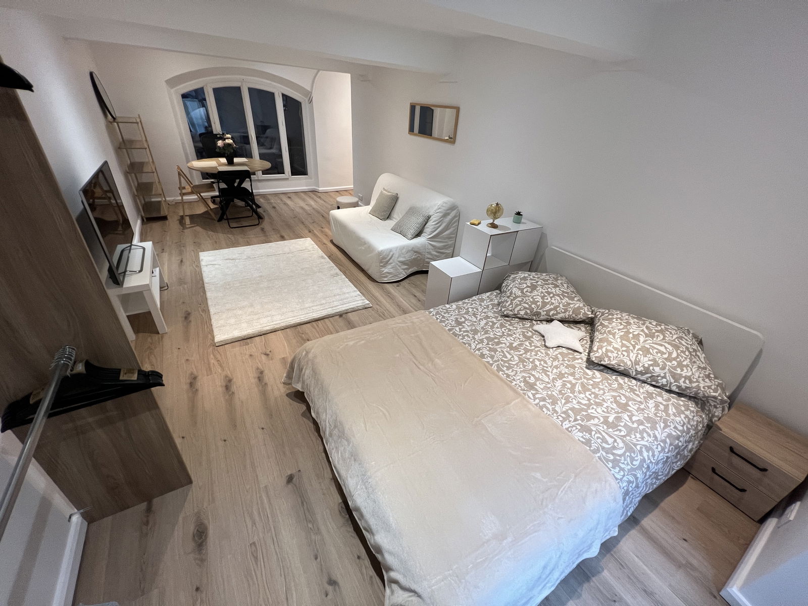 Itsenäinen Studio Toulon 470124