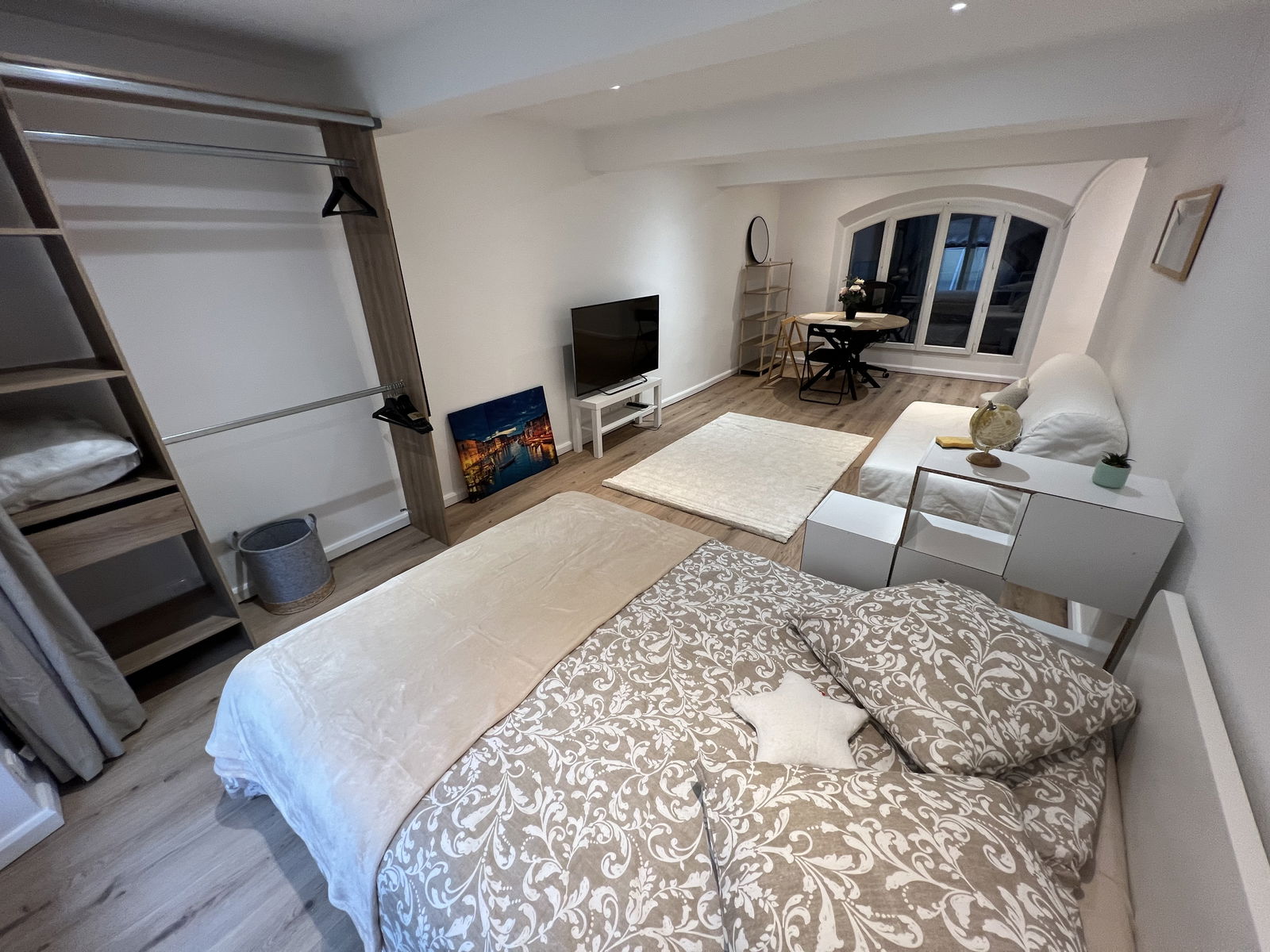 Itsenäinen Studio Toulon 470124