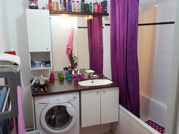 Roomlala | Sypialnia w dużym przestronnym mieszkaniu