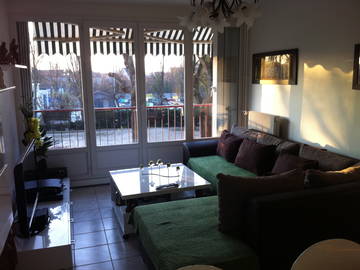 Roomlala | Sypialnia w mieszkaniu o powierzchni 74m2