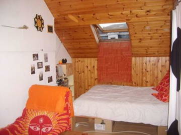 Roomlala | Szukam 1 współlokatora Parvis De St-Gilles 