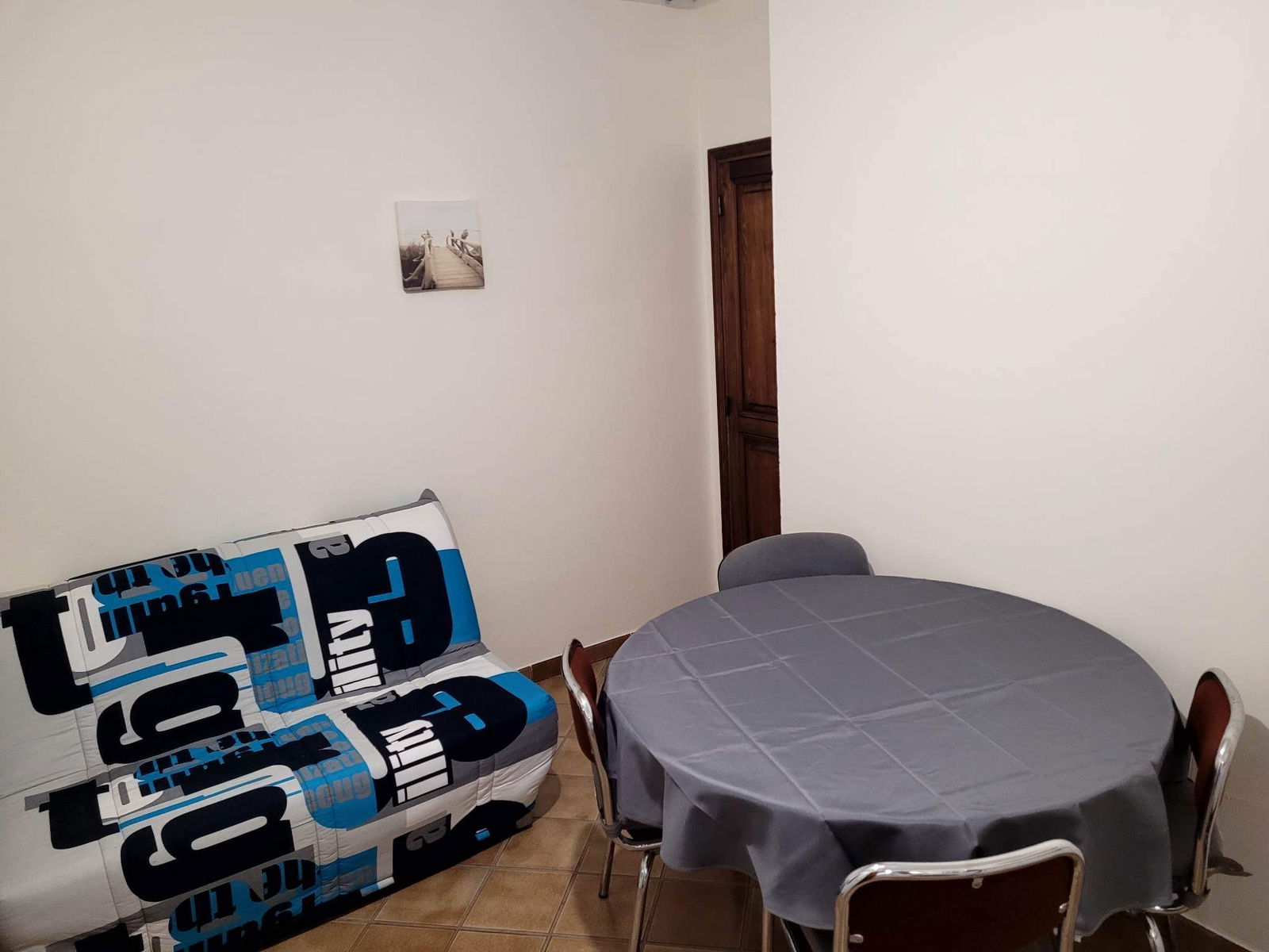 Independent Studio Louchats 265900