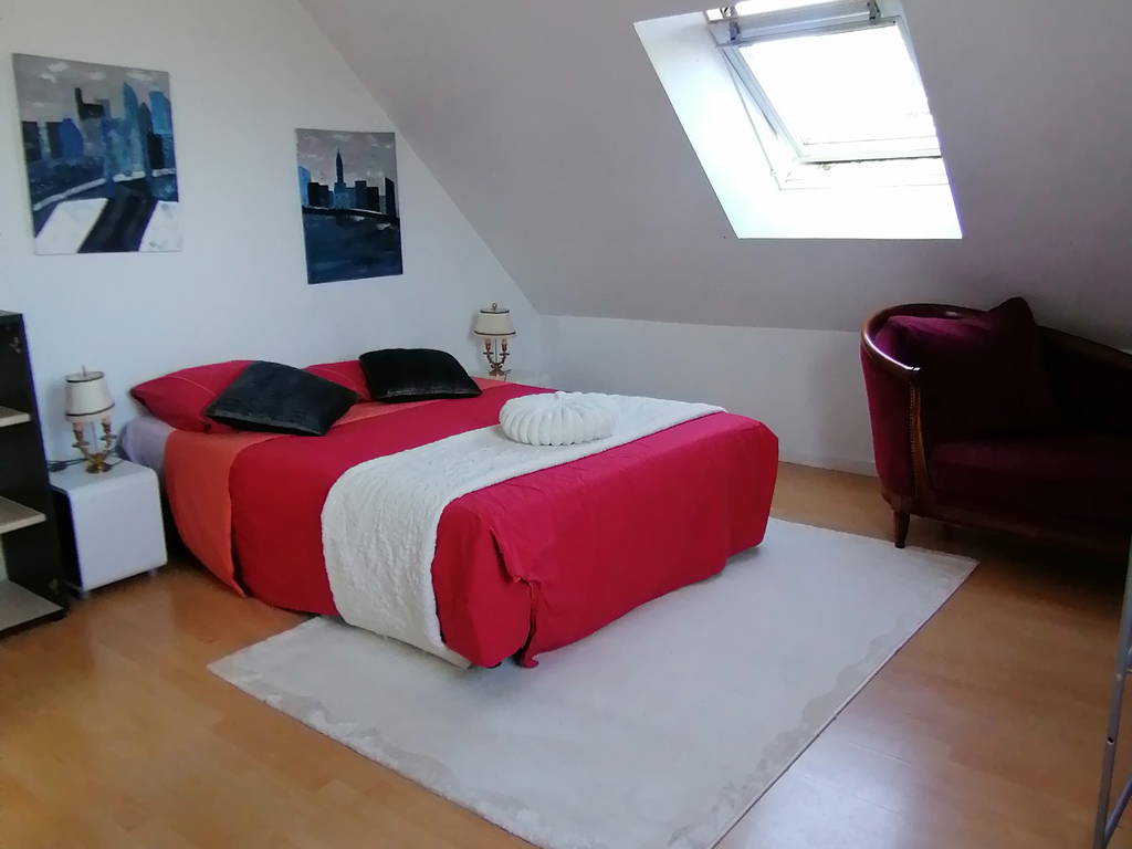 Entire Home La Gouesnière 675871-1