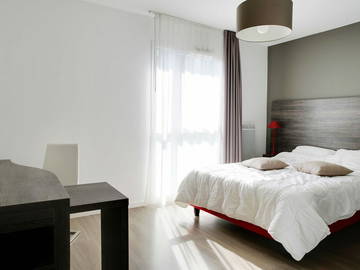 Roomlala | T1 - Apartamento totalmente equipado em residência com centro de fitness