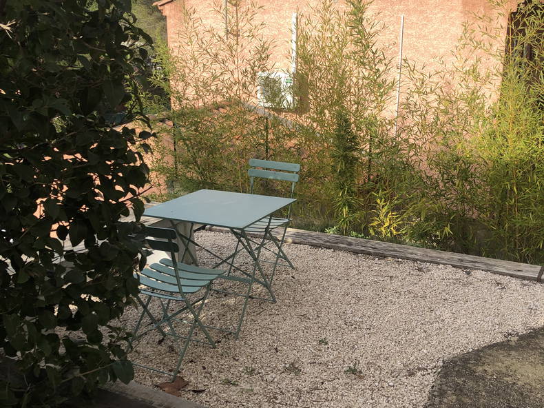 Entire Home Rognac 263774-5