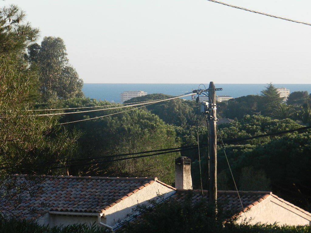 Studio Indépendant Fréjus 70947