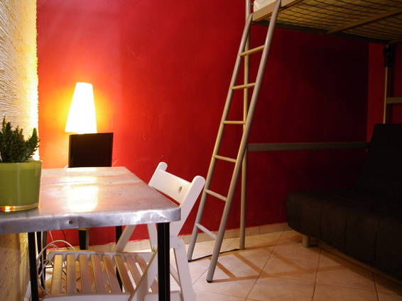 Entire Home Lyon 54698-1