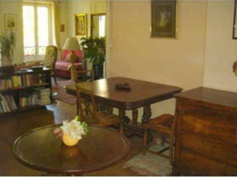 Entire Home Lyon 20295-1