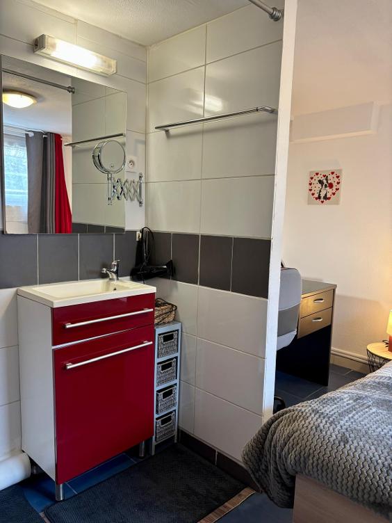 Independent Studio Saint-Romain-de-Jalionas 85882