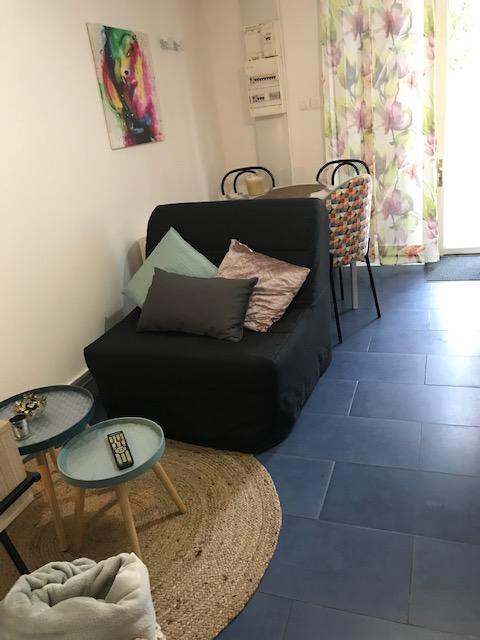 Independent Studio Saint-Romain-de-Jalionas 85882