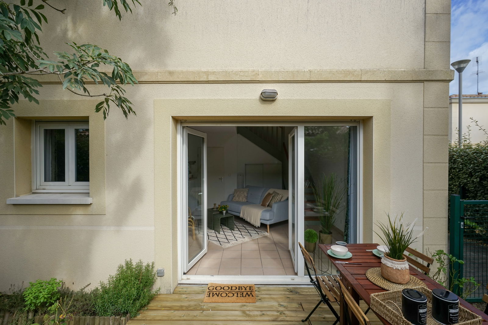 Oberoende Studio Libourne 230422