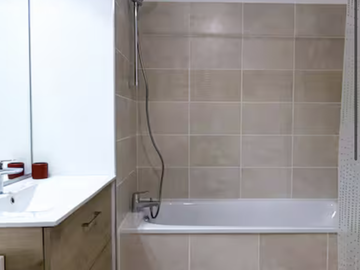 Entire Home Trans-En-Provence 664885-4