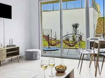 Entire Home Trans-En-Provence 664885-10