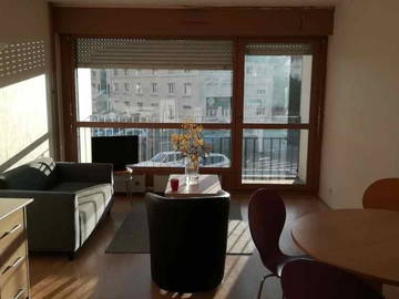 Roomlala | T3 64 M° nær Esa / Uco / City Center
