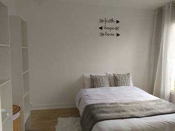 Roomlala | T4 Arredato / Attrezzato + CAVE-vicino A Melun