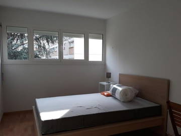 Roomlala | T5 Gradignan - Ideal para 3 pessoas partilhando