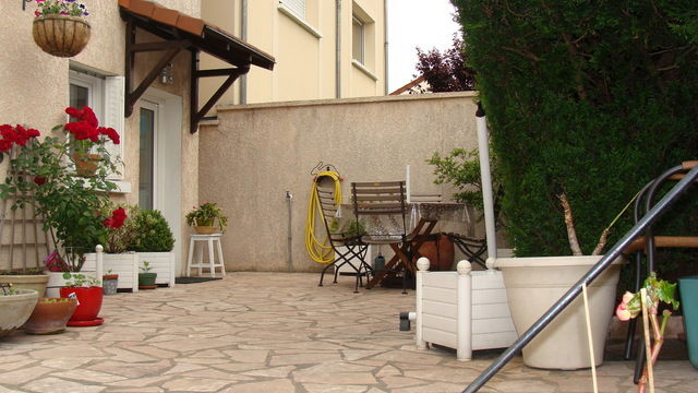 Itsenäinen Studio Morangis 22698
