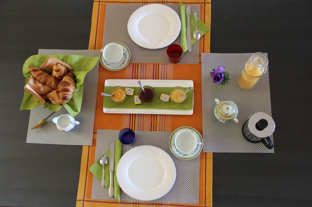 Gästezimmer Tassin-La-Demi-Lune 17132