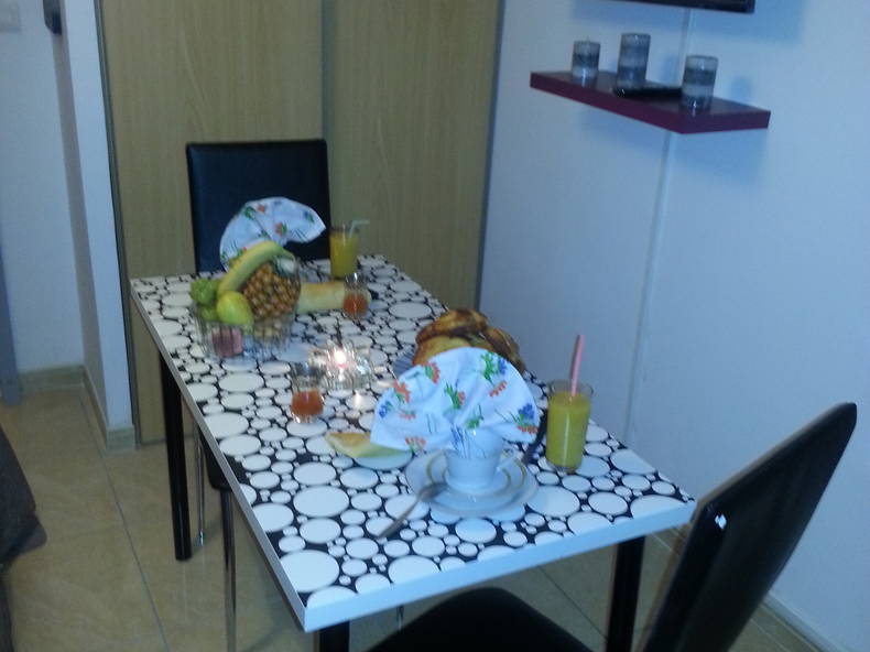 Toda La Casa Entrechaux 120499-5