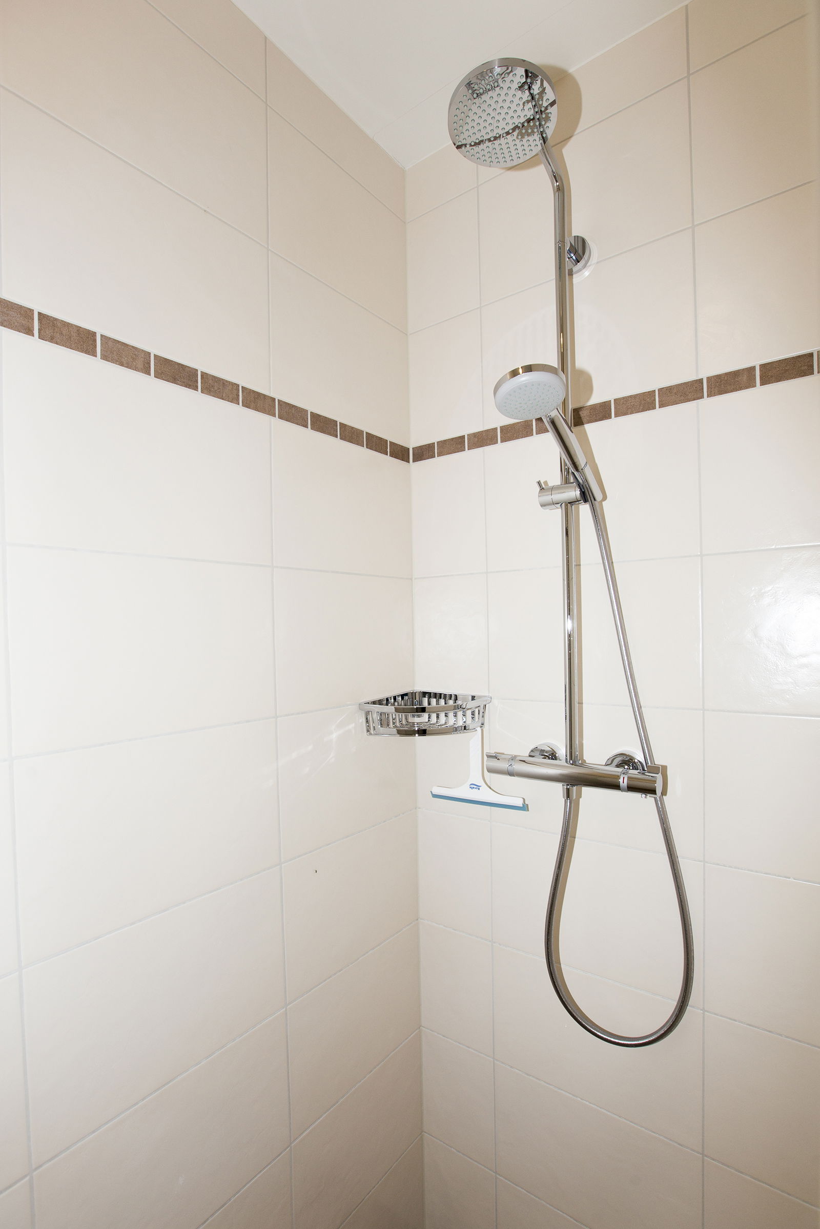 Bed And Breakfast Luins 158217