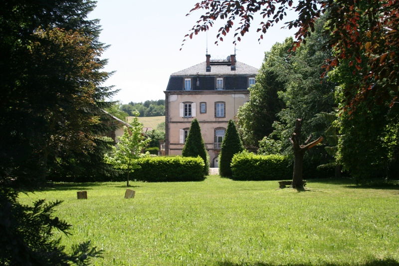 Bed And Breakfast Combronde 80806