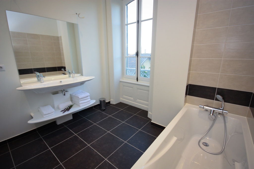 Bed And Breakfast Combronde 80806