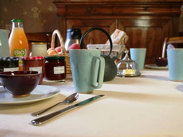 Bed And Breakfast Combronde 80806-5