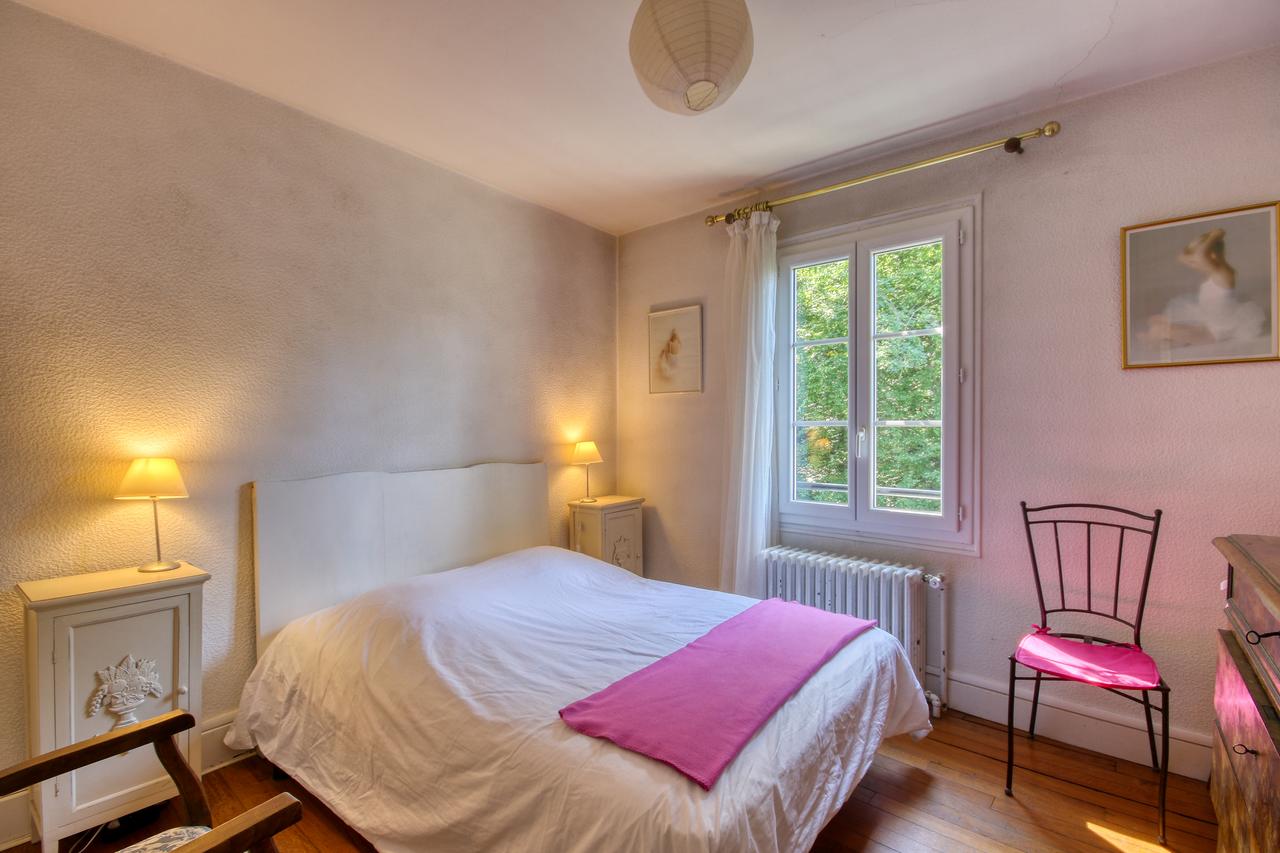 Homestay Escoutoux 165413