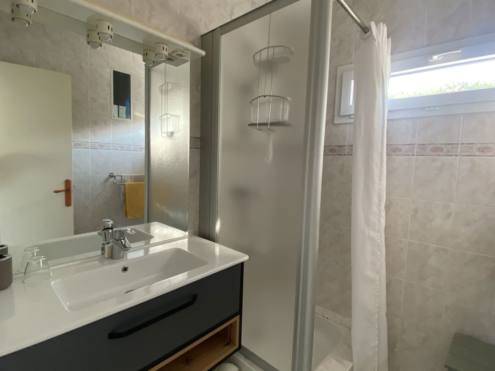 Entire Home Pailhes 241334