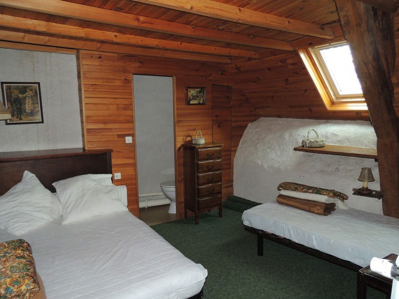 Independent Studio Ceyssat 152157