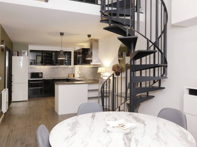 Hela Huset Senlis 263982-4