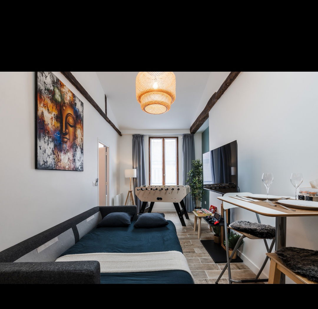 Independent Studio Longjumeau 280625