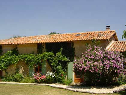 Bed And Breakfast Ozolles 66888-2