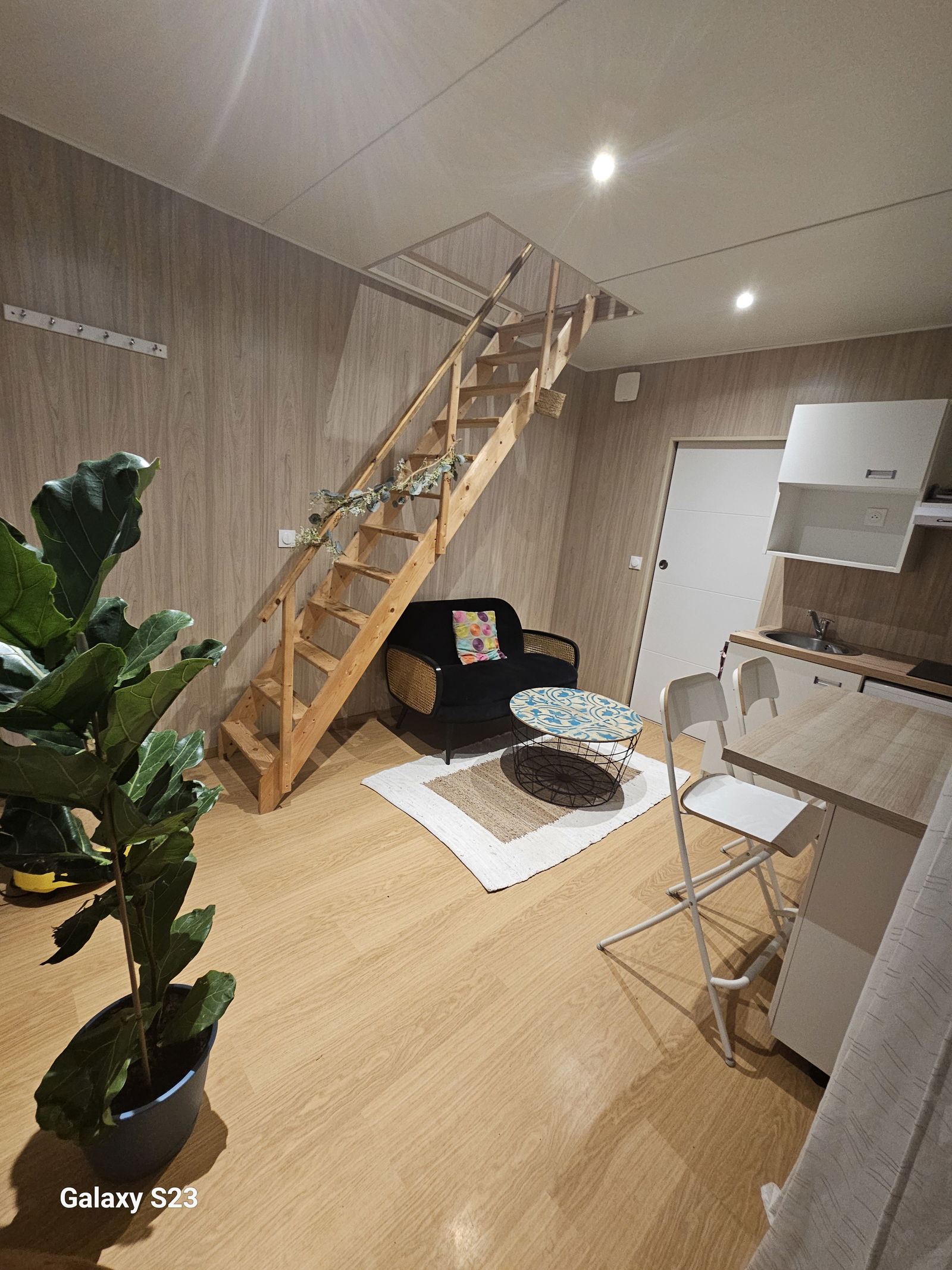 Entire Home Mézières-sur-Seine 643311