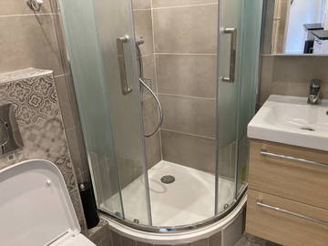 Chambre chez l'habitant à louer à Antony - photo 12 : salle de bain-12
